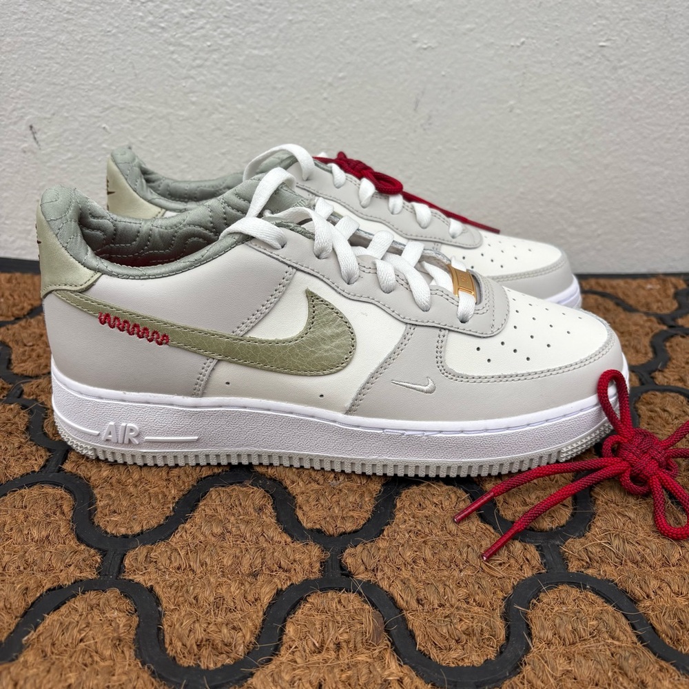 Nike Air Force 1 LV8 AF1 CNY Year of the Snake Shoes Sz 7Y WMNS 8.5 HV6000-131